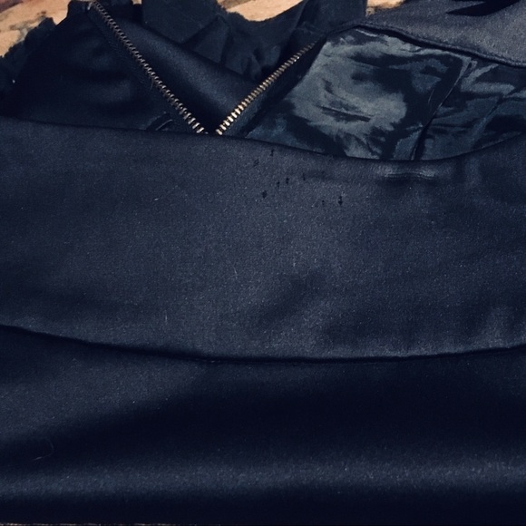 EXPRESS Design Studio Faux Leather Ruffled Mini - Picture 7 of 7